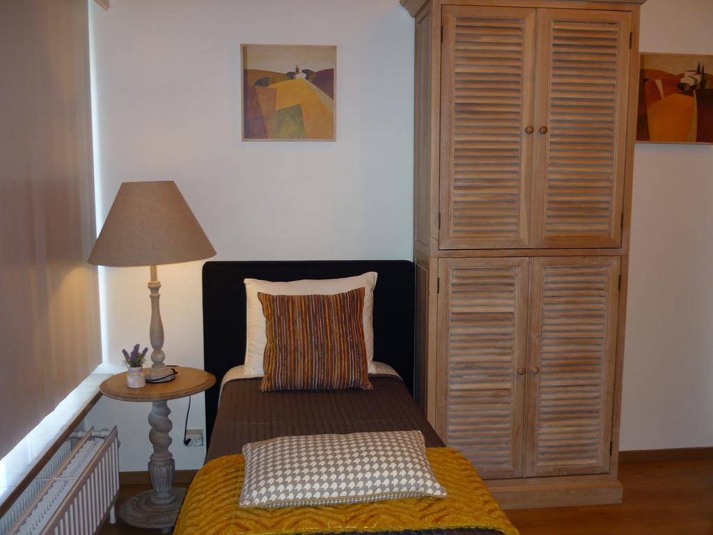 Apartment Capitalcondos Ninove Luaran gambar